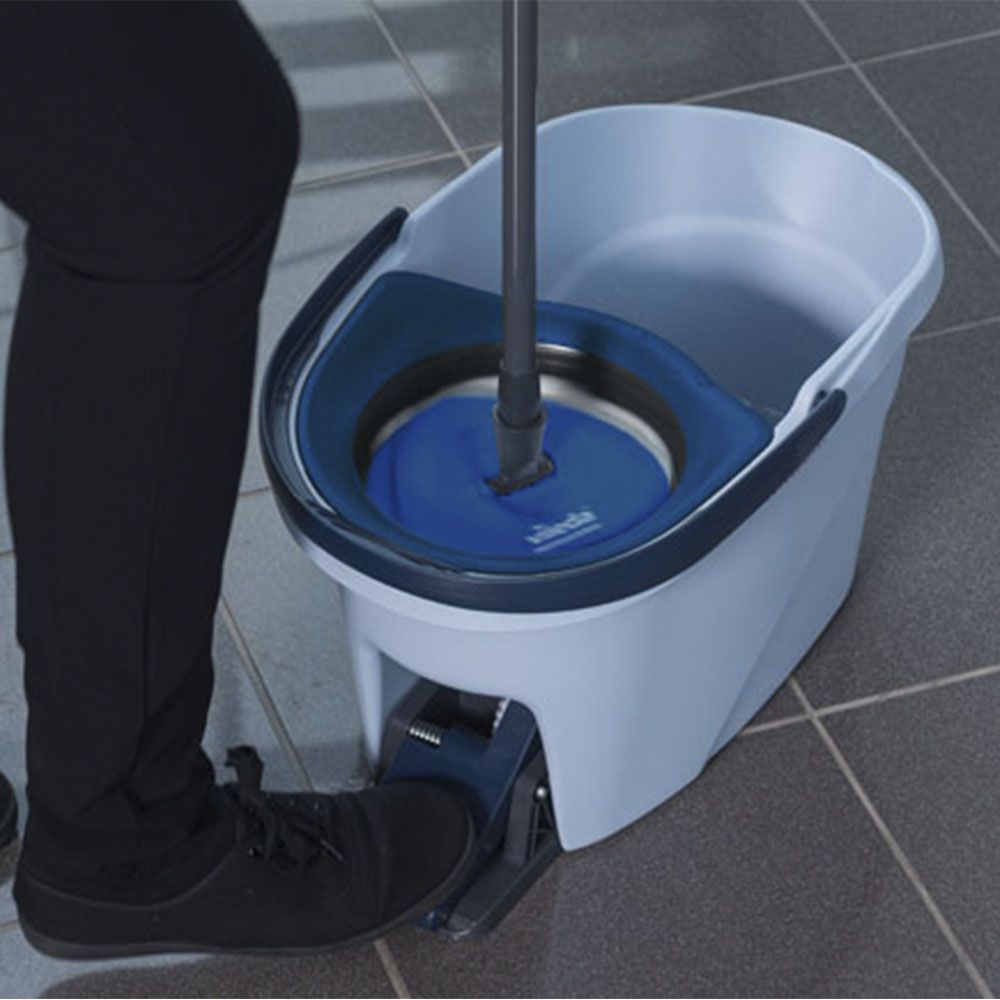 Набор УльтраСпин Мини красный (ведро, отжим, держатель для мопов, моп УльтраСпин Мини,черенок телескоп.)