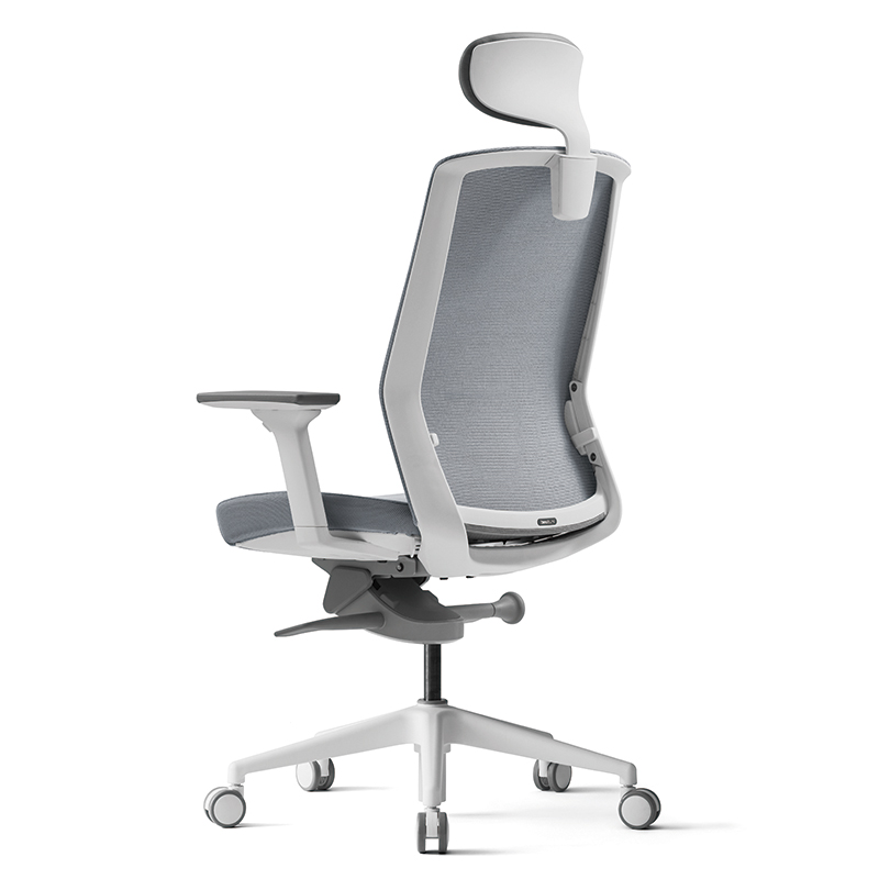 Кресло для руководителя BESTUHL 