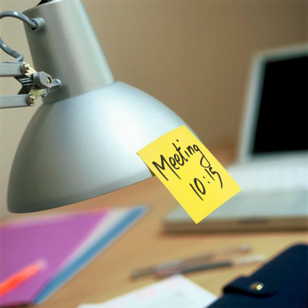 Бумага для заметок на клейкой основе 