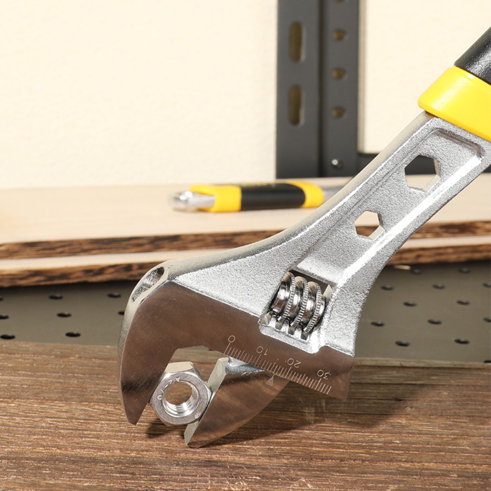 Ключ разводной Deli 