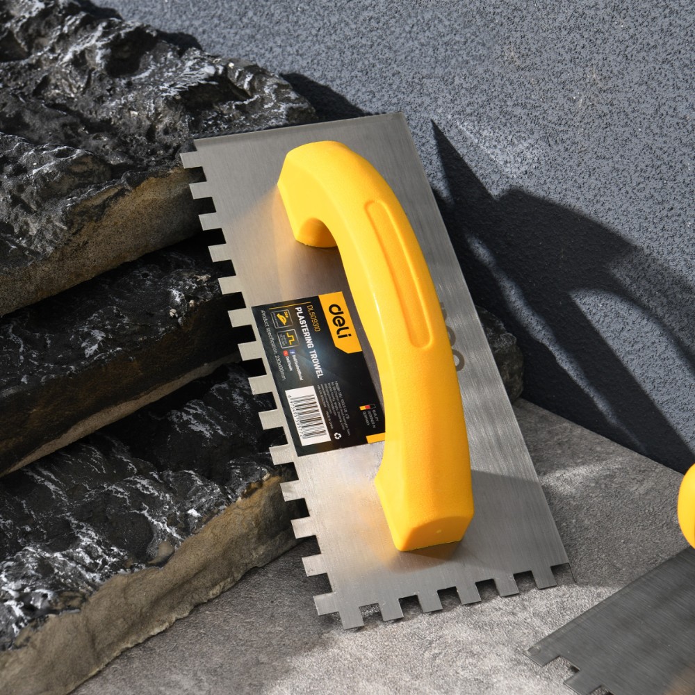 Кельма зубчатая Deli 