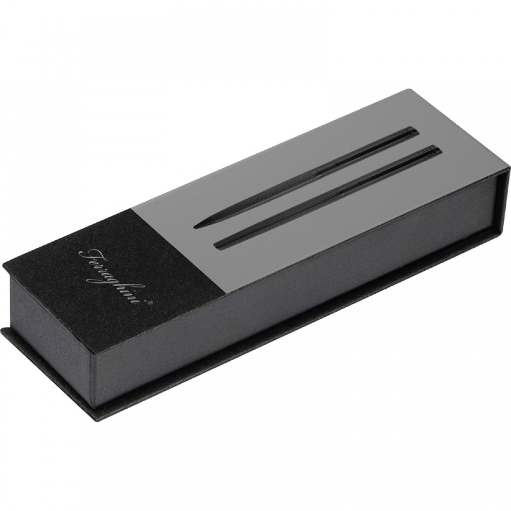 Набор шариковых ручек 