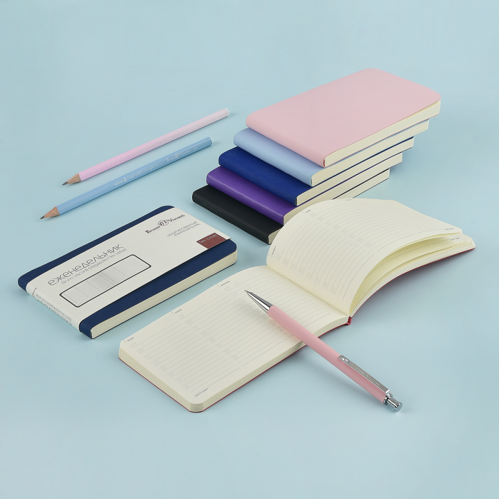 Еженедельник недатированный 