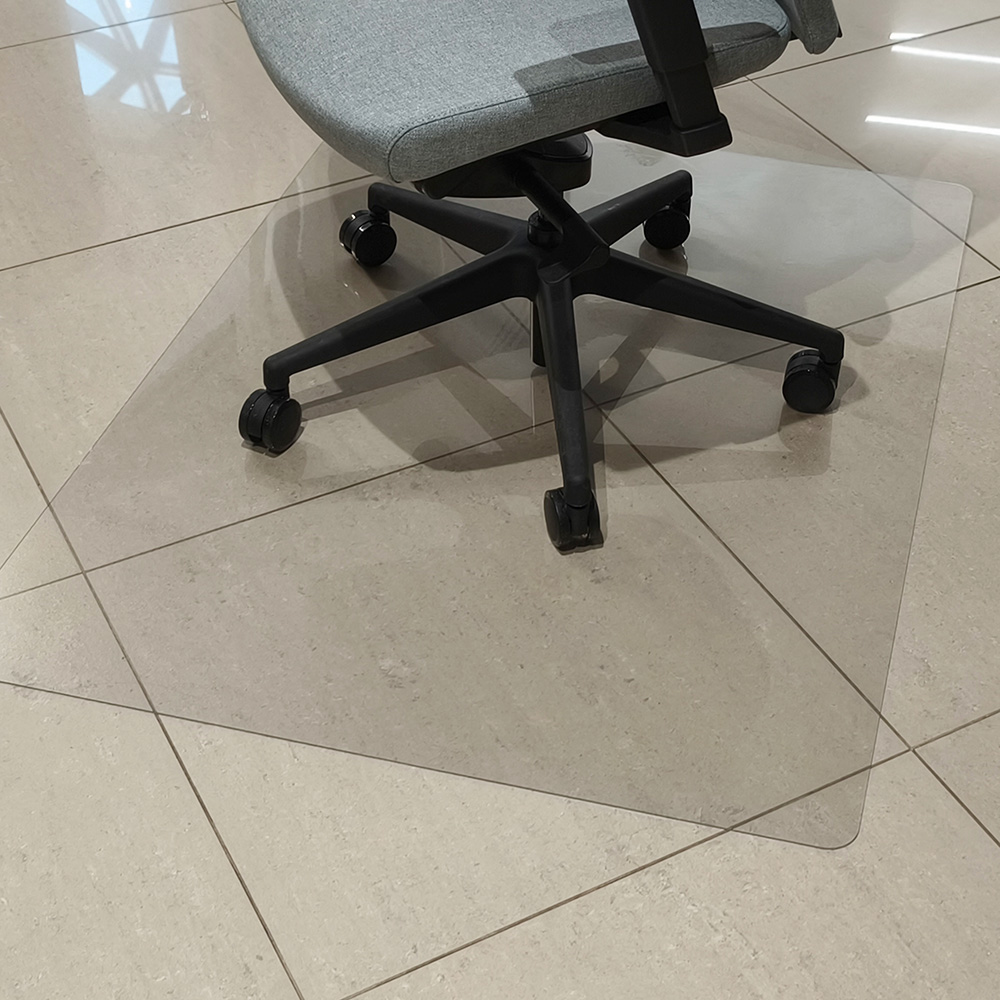 Коврик напольный защитный под кресло 1200x900x2 мм, прозрачный