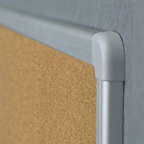 Доска пробковая в алюминиевом профиле 